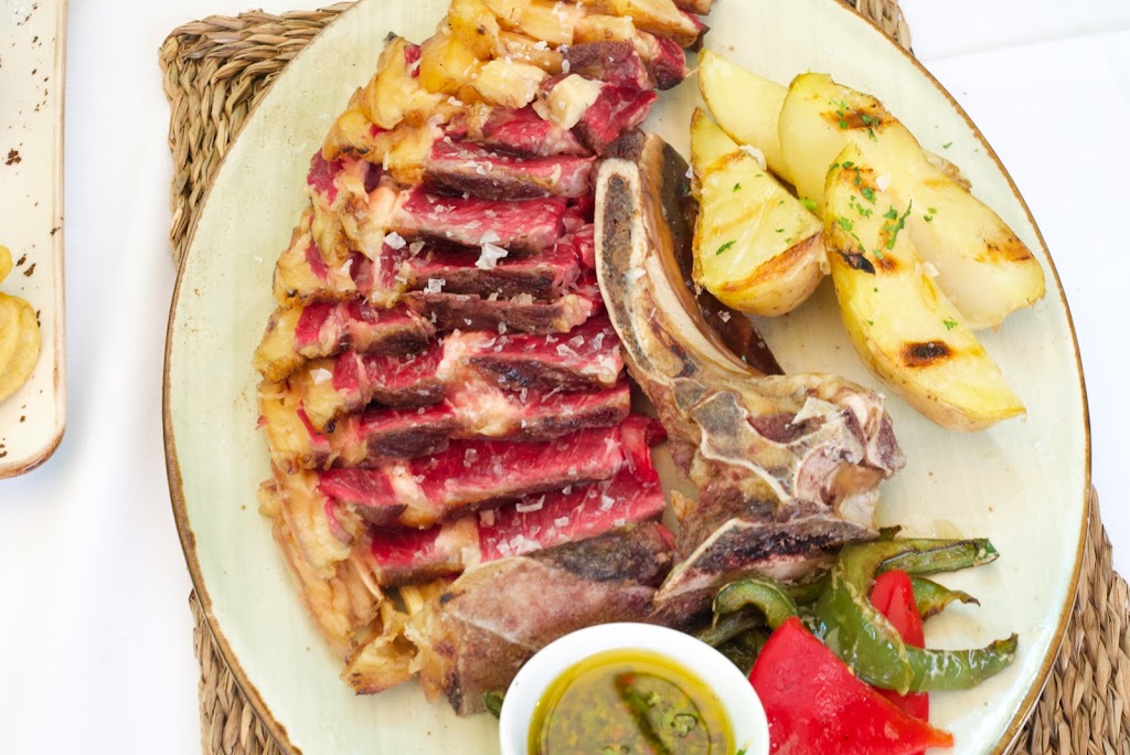 Los Morales — Comida y bebida