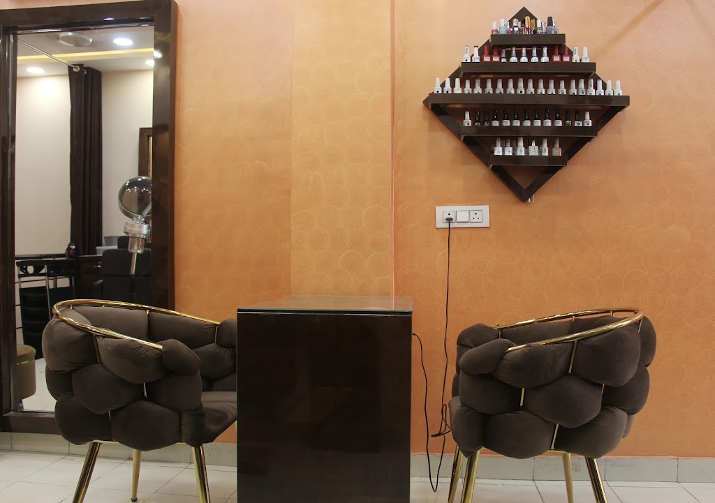 Khoobsurat By Srishti Arora