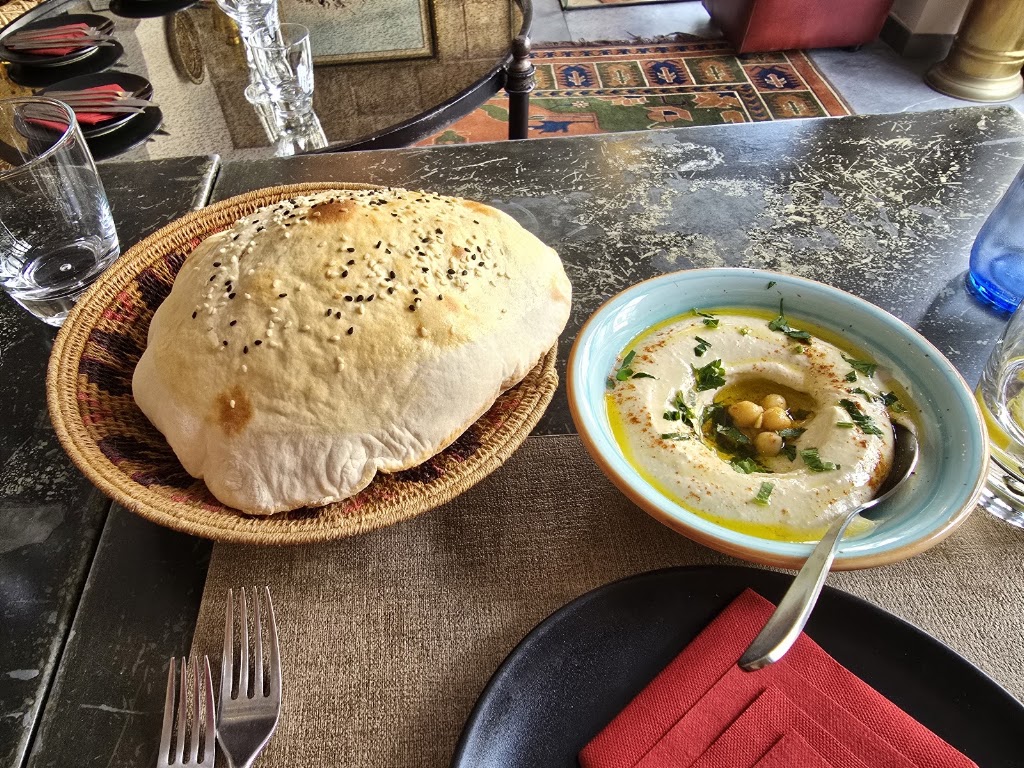Restaurante Libanes Rotana — Comida y bebida