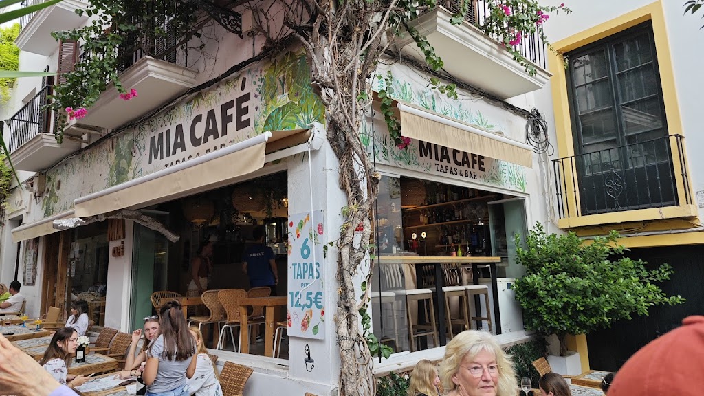 MIA CAFE - Tapas & Bar