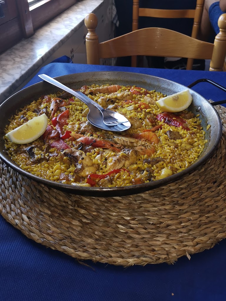 Cafeteria Cristina — Paella