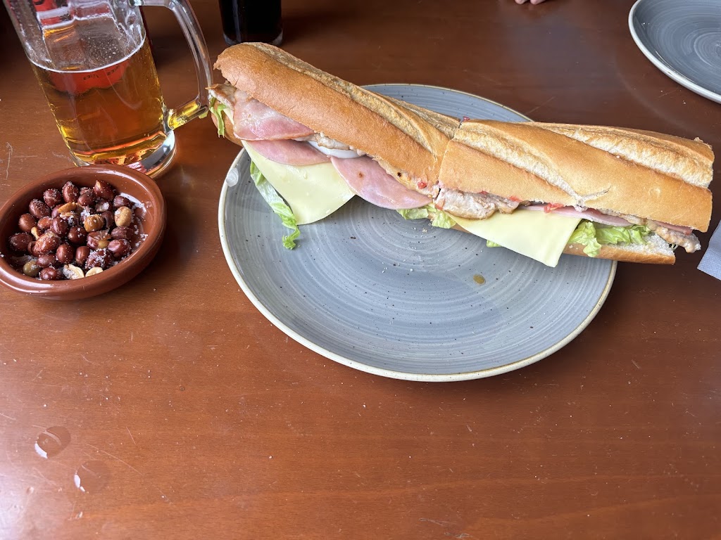 Bar Noe — Comida y bebida