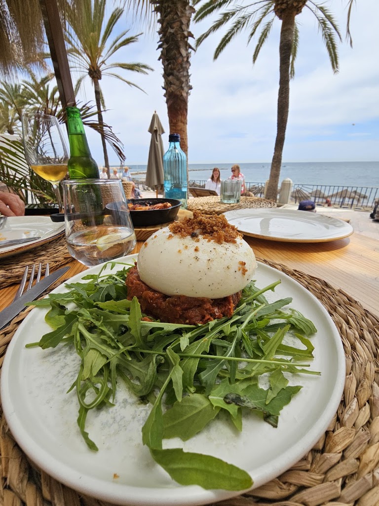 Kanaloa Marbella | Restaurante en Marbella — Comida y bebida