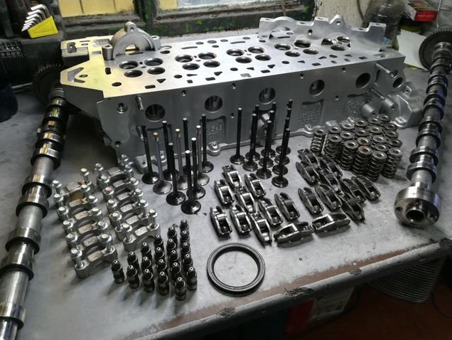 REPARACION DE CULATA VOLVO