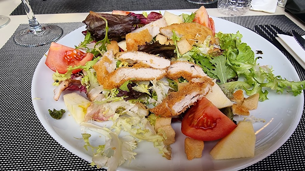 Mar de Tierras La Vila — Comida y bebida