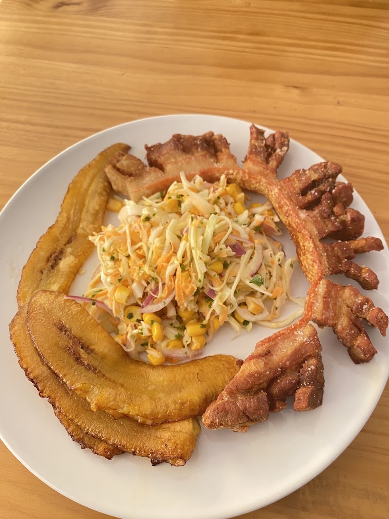 Bar Raices de mi pueblo — Comida y bebida
