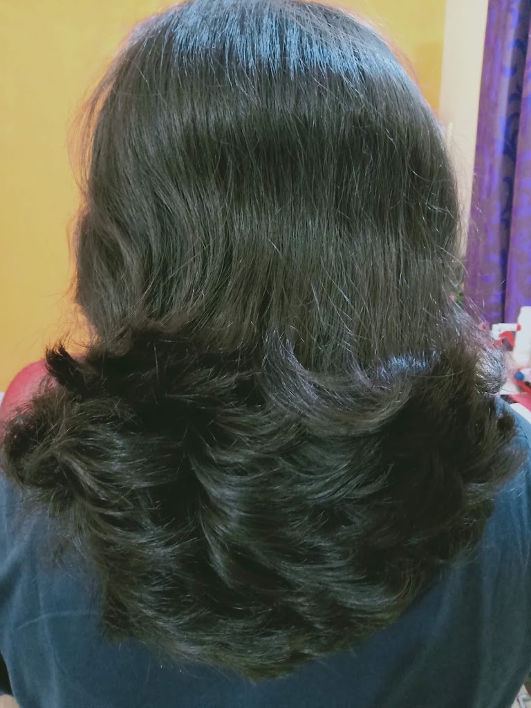 Maher Beauty Parlour