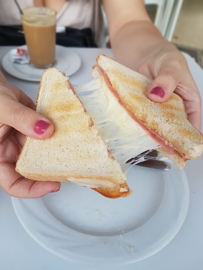 PASTELA CAFETERIA — Comida y bebida