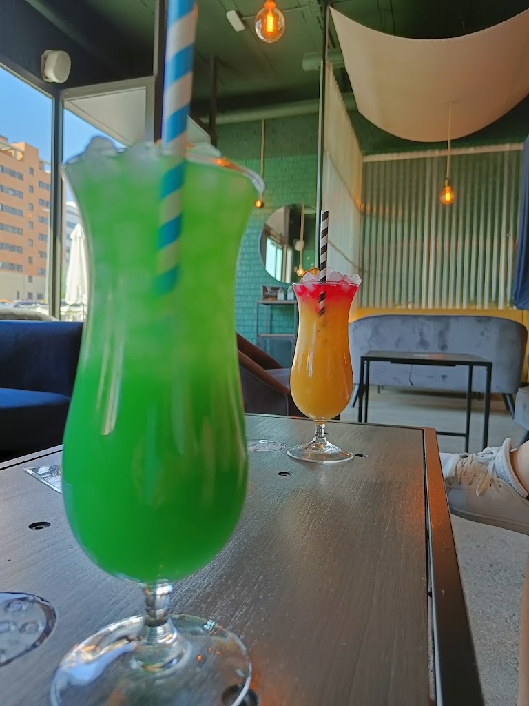 Valhalla Rivas — Comida y bebida