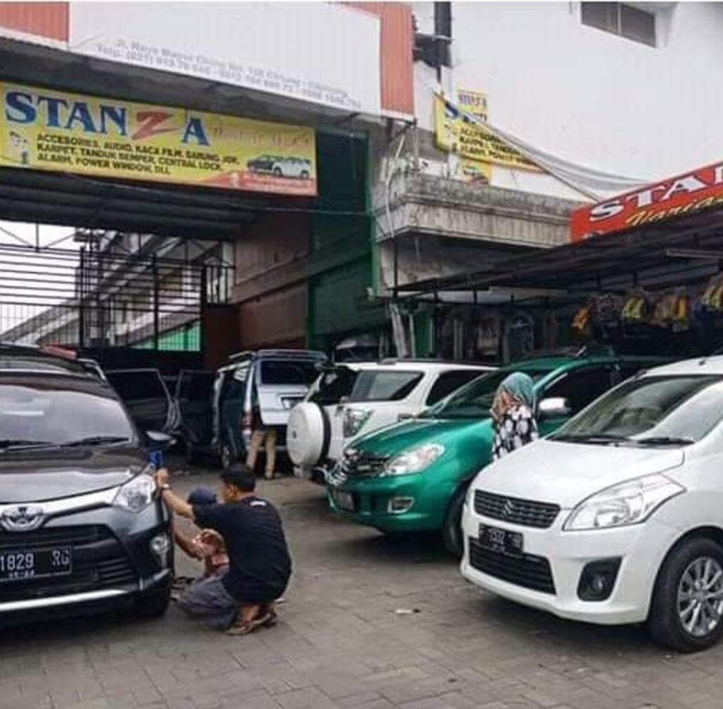 Stanza variasi mobil ciriung Cibinong