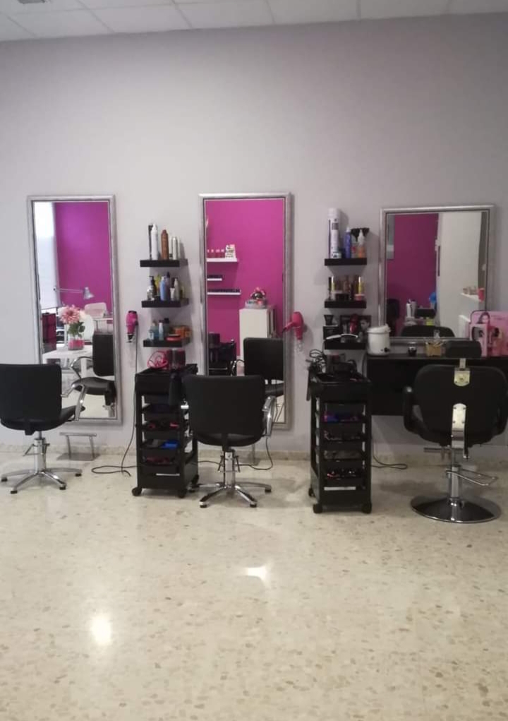 Studio de belleza ilusion — Del propietario