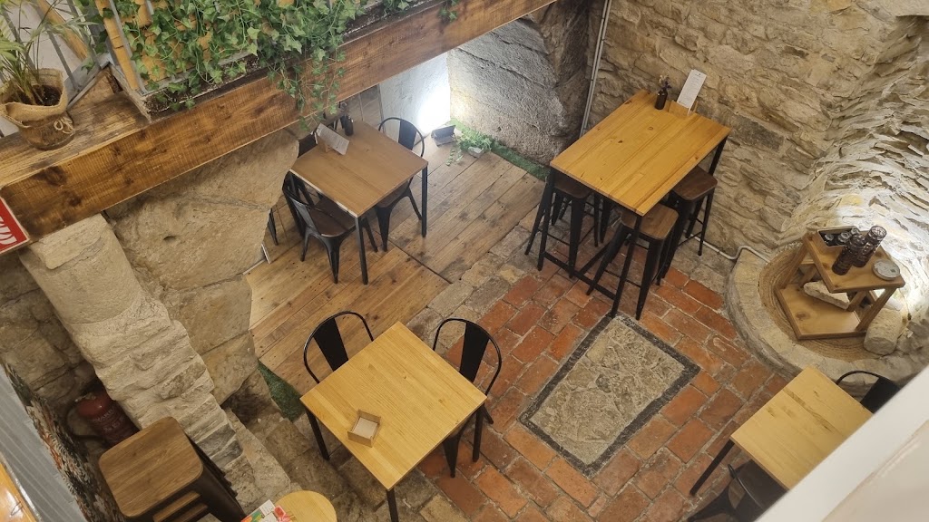 Compania Cafe — Ambiente