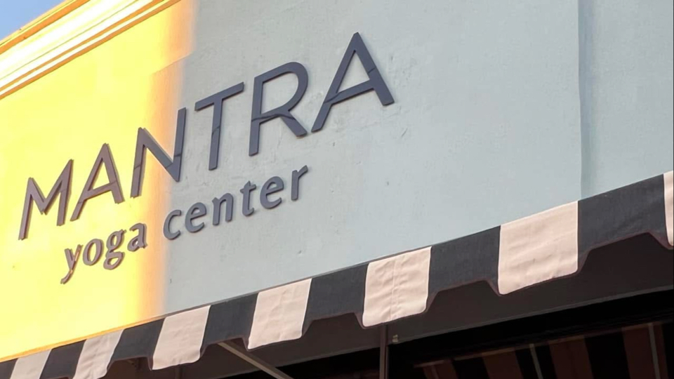  Mantra Yoga Center
