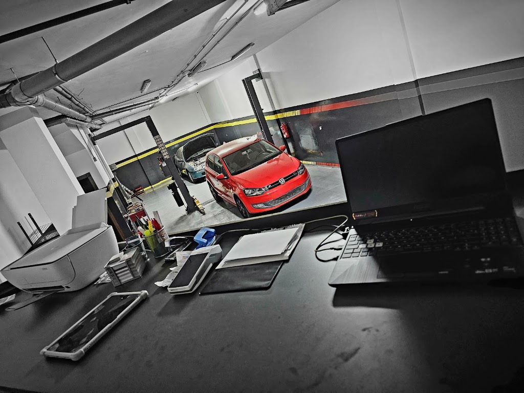 EQUIPO GT — Interior
