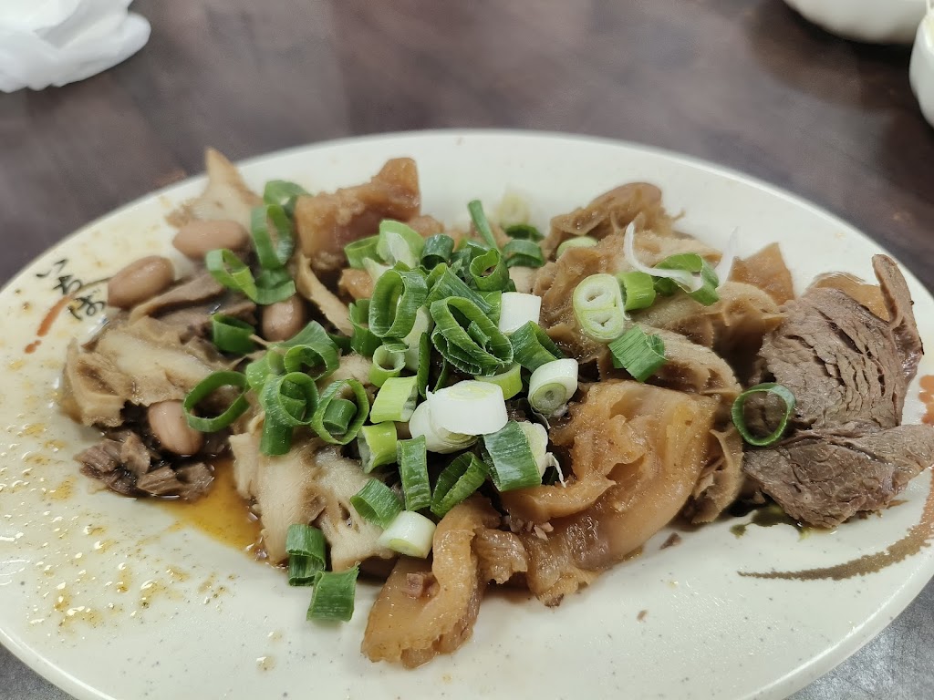 億哥牛肉湯後甲店 的照片