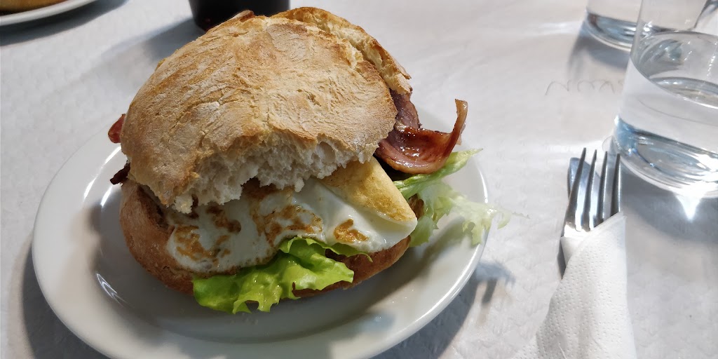 Cafe Araba — Comida y bebida