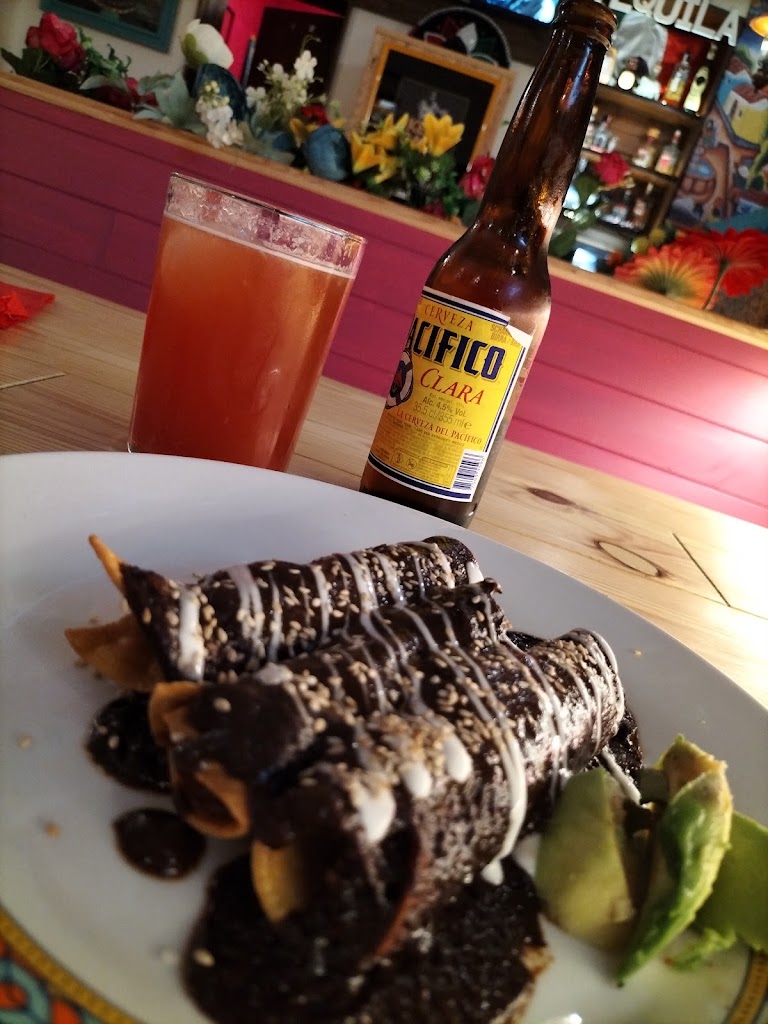 Azteca Tasting Naron — Comida y bebida