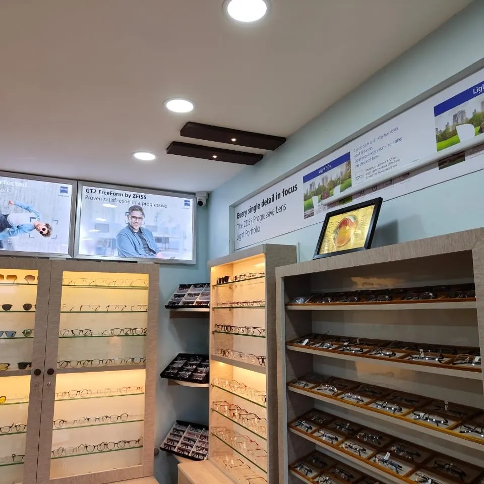 Display case