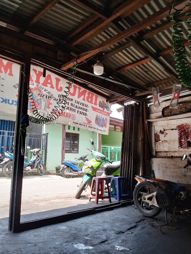 Ibnu Jaya Motor