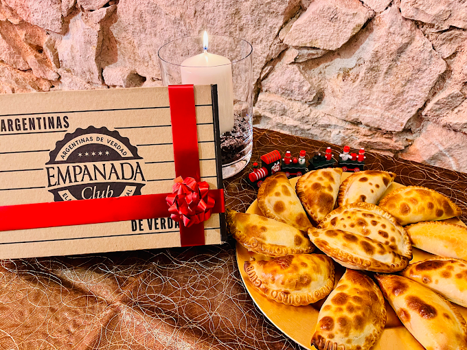 EMPANADA CLUB REUS — Comida y bebida