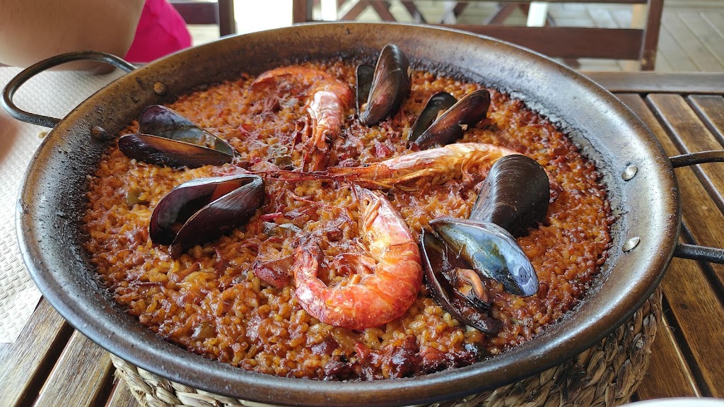Xiringuito Acamar — Paella