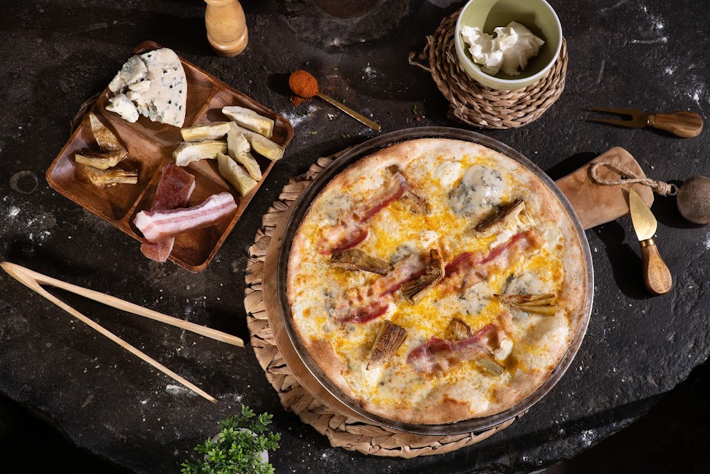 El Rustic Pizza Terrassa — Comida y bebida