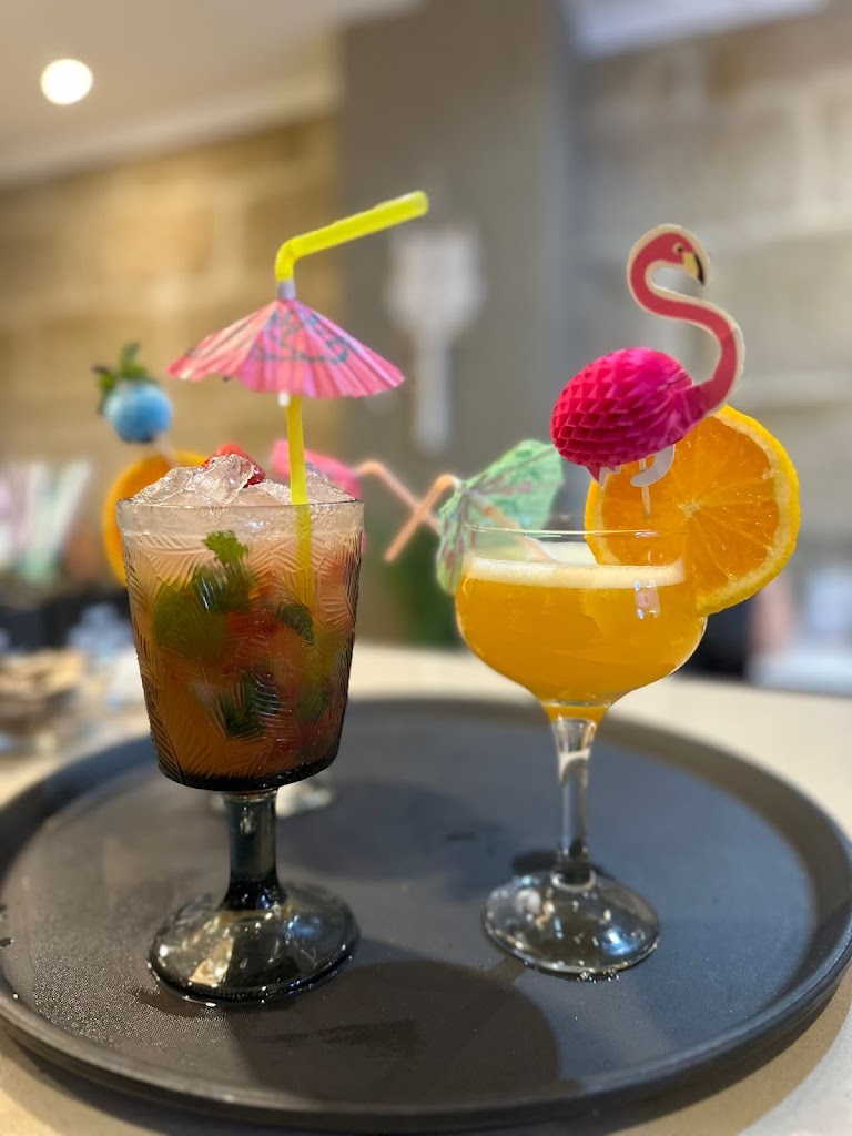 El Escondite del Buho — Comida y bebida