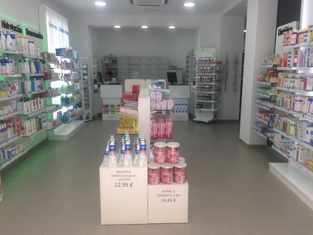 Farmacia Navarro Chico. Lcda. Belen Navarro Chico — Del propietario