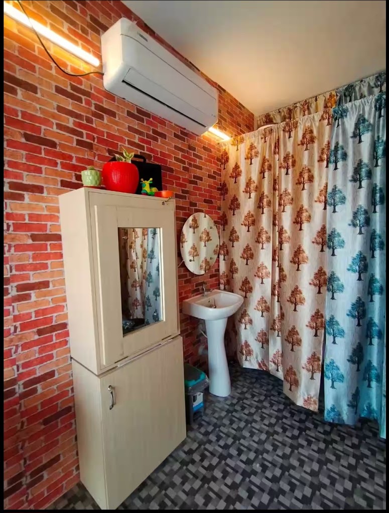 School Of Hair Nail Beauty