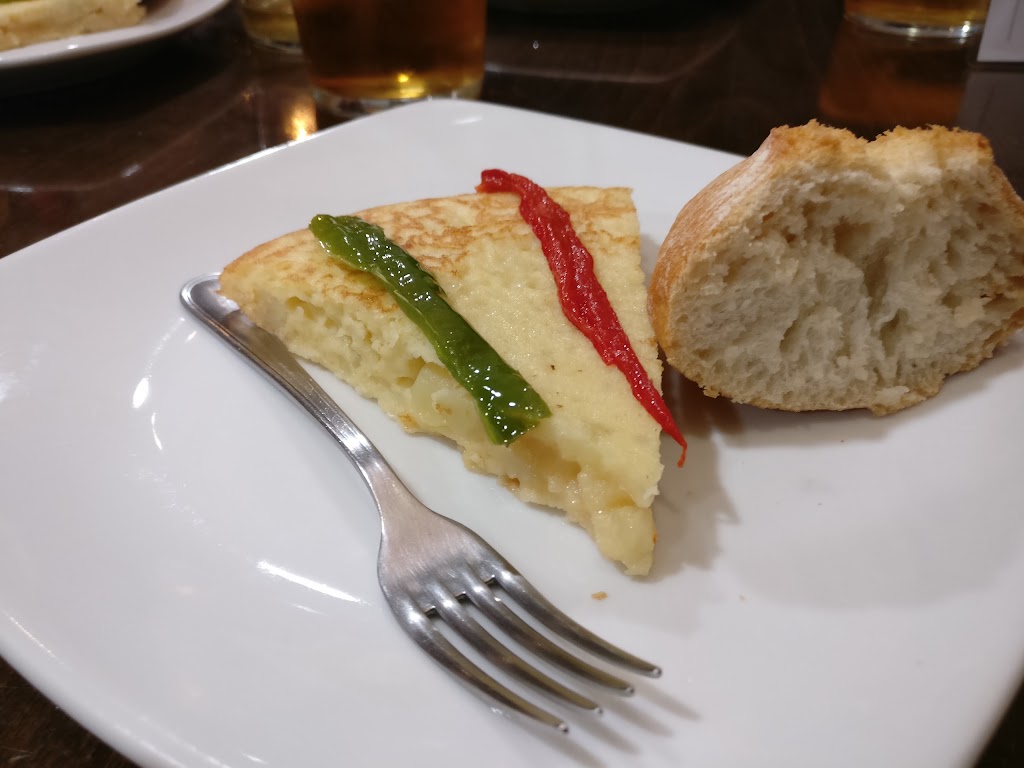 Cafe Edurtza Bar — Comida y bebida