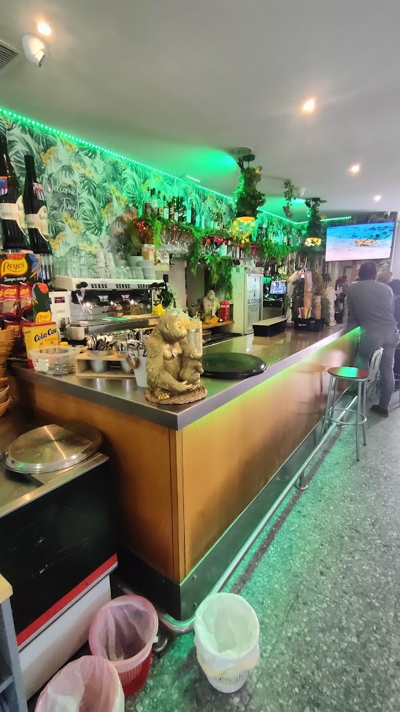 Bar El Conde Cafe Bar y Copas — Ambiente