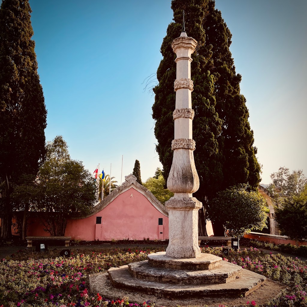 Pelourinho da Vila de Oeiras