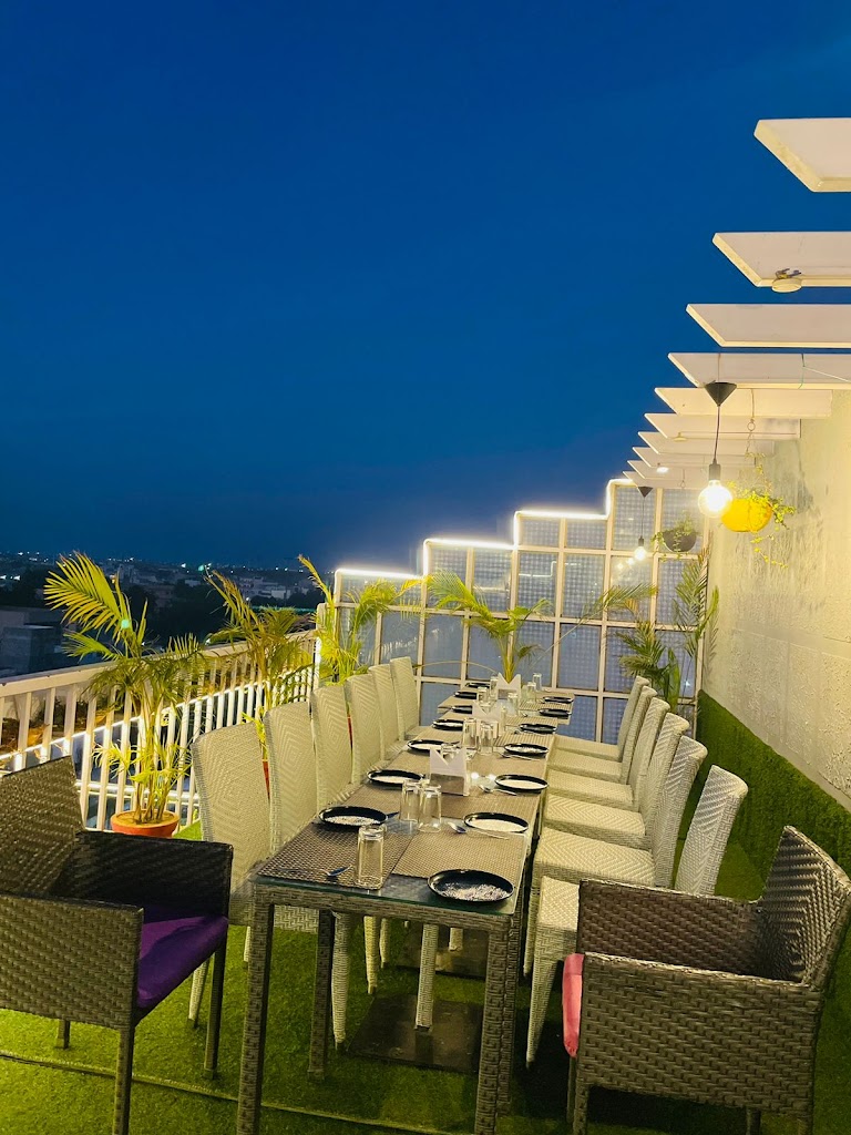 Hotel Royal Inn Best Hotel Restaurant Rooftop Restaurant In Bikaner