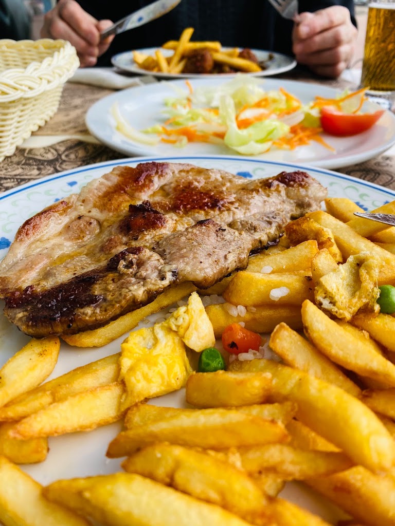Copo de Oro — Comida y bebida