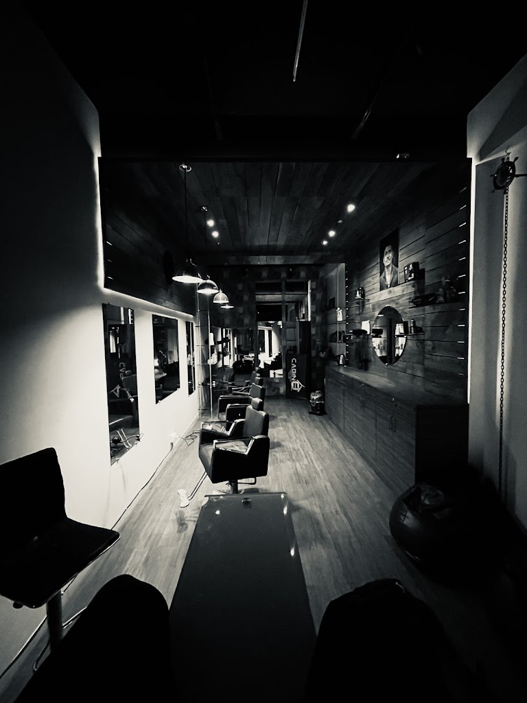 Cabin 8 Unisex Salon