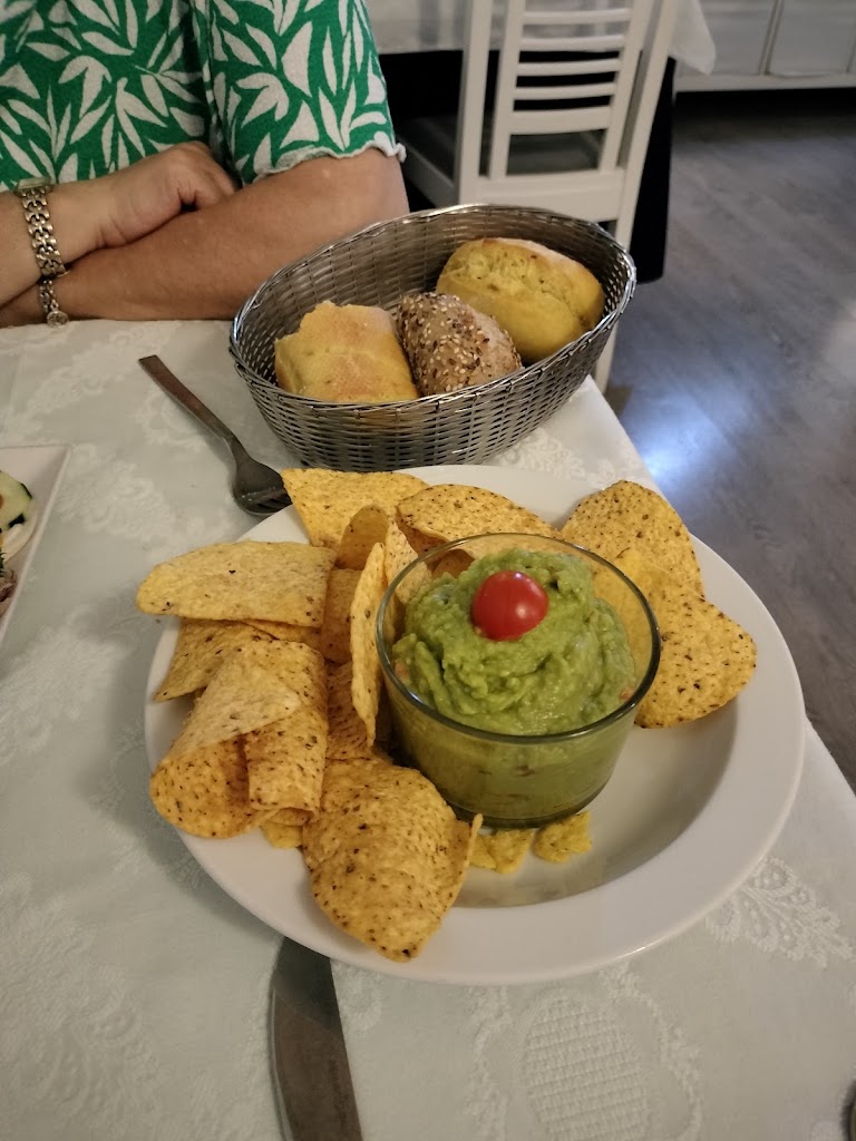 El Laurel — Comida y bebida