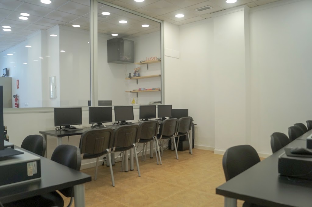 Autoescuela Lusan — Del propietario