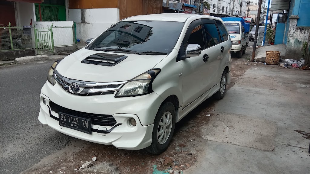 Bengkel mobil(las/cat body