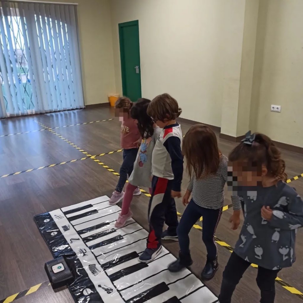 Escuela de musica Los Alcazares | Rock Experience — Piano
