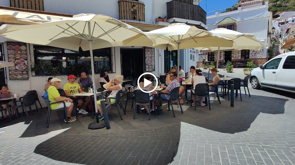 Cafe Bar Porras — Ambiente