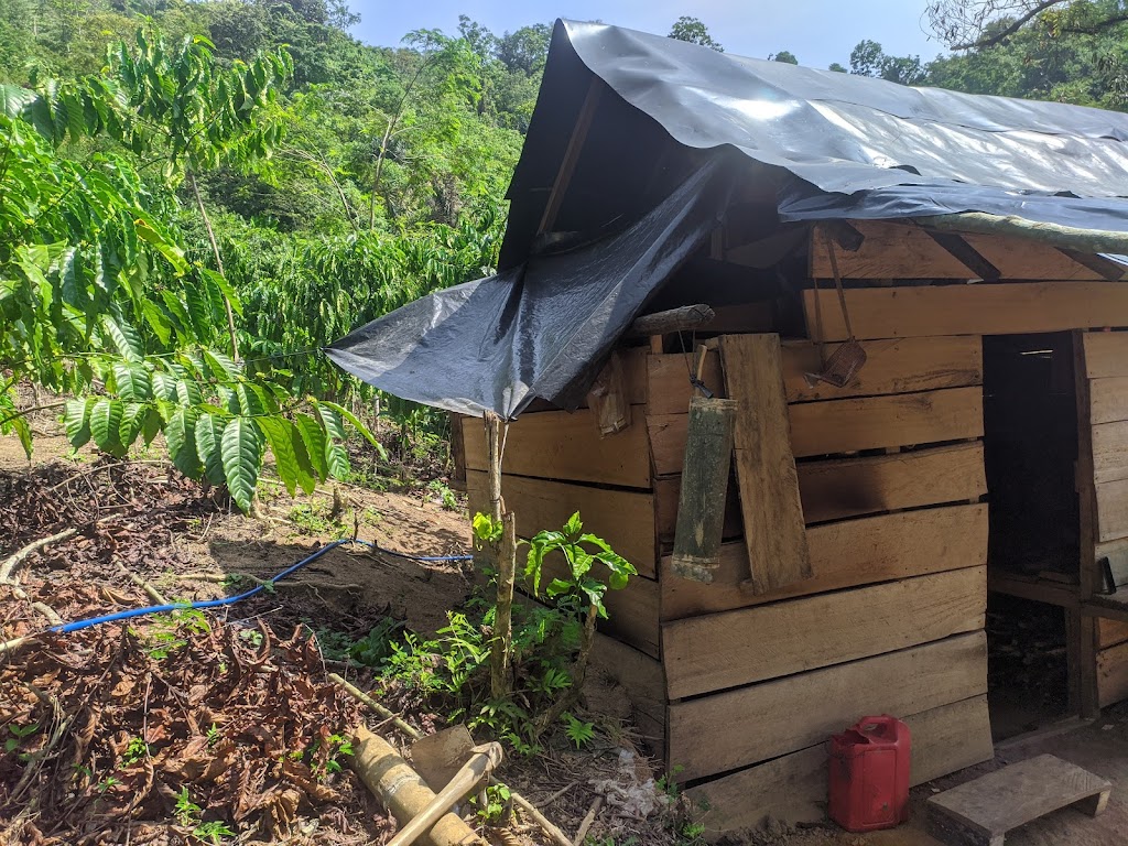 Rumah Kayu (Kang Nawan)