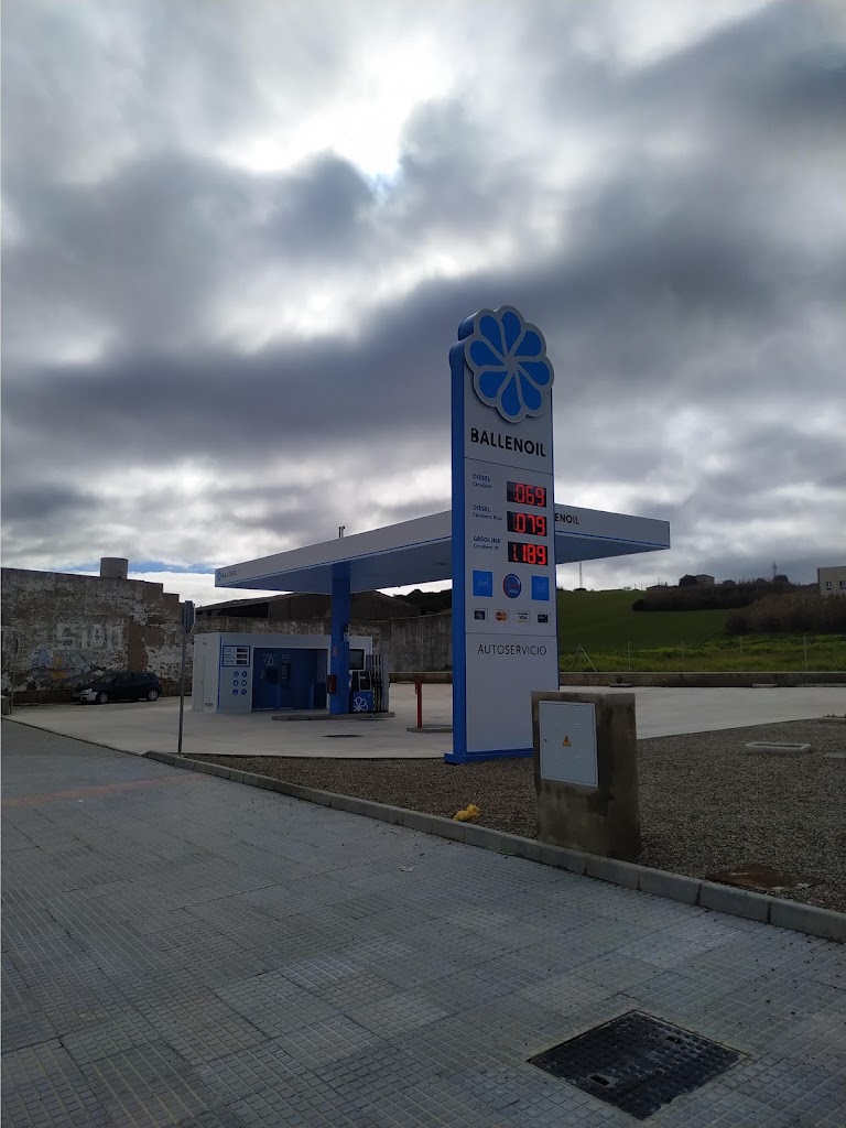 Ballenoil Chiclana de la Frontera III — Del propietario