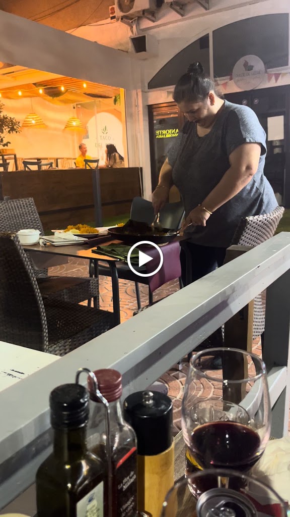 RESTAURANTE Costa. — Videos