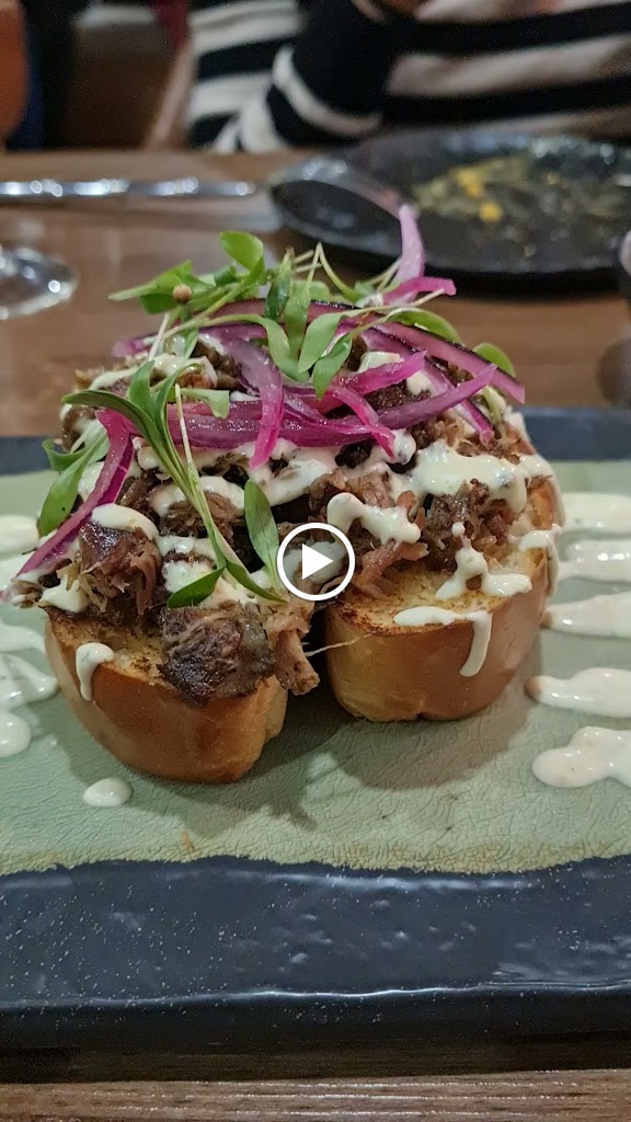 De Contrabando Restaurante — Videos