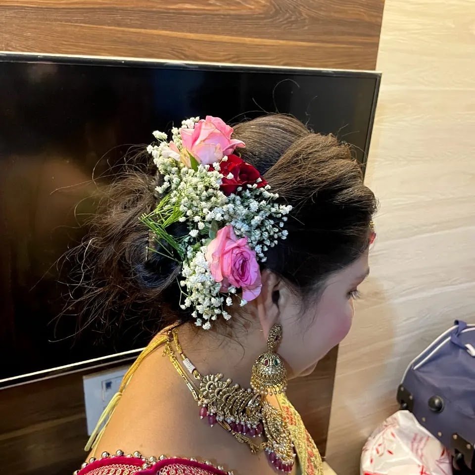 Riddhi Beauty Parlour