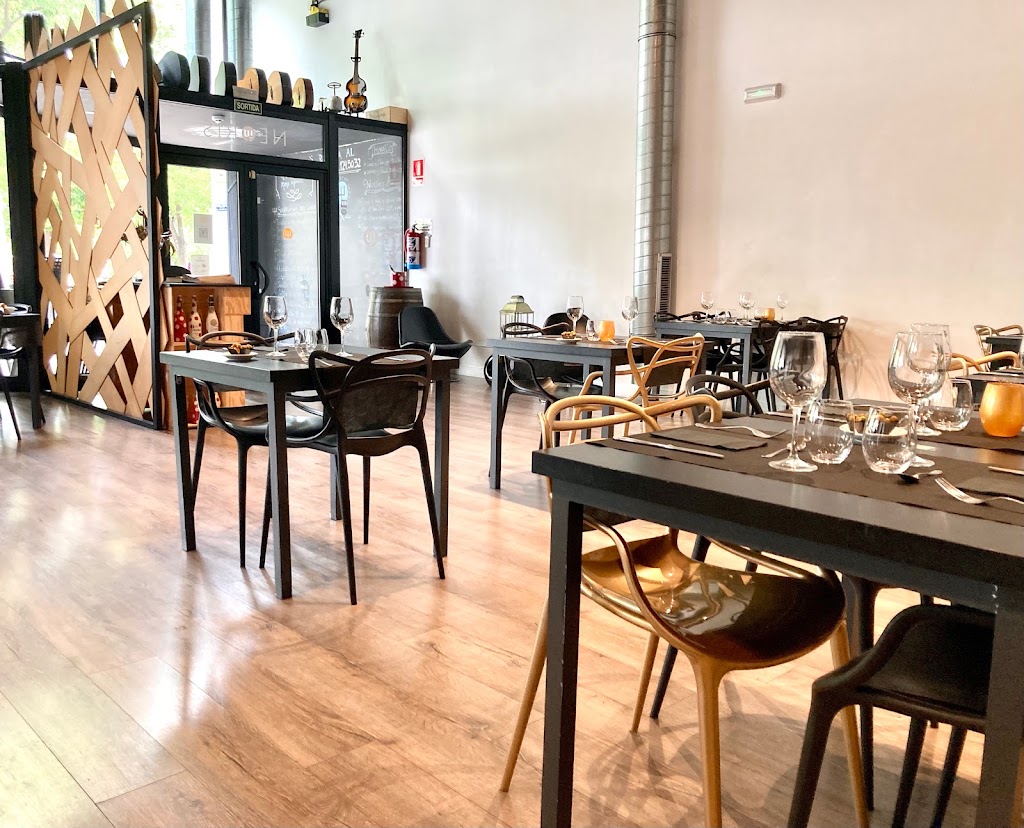 Neoris Restaurant — Ambiente