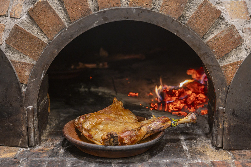 Restaurante Alambi — Comida y bebida