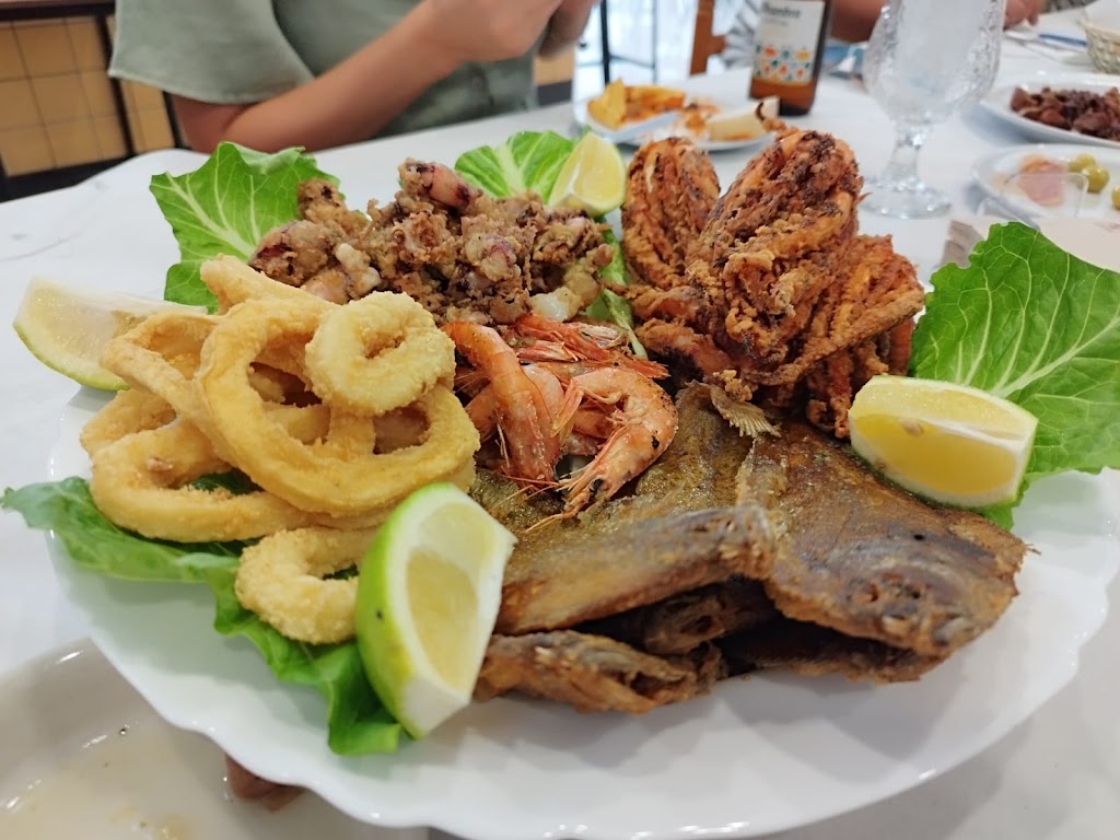Bar Cafeteria Tercera Edad Loma — Comida y bebida