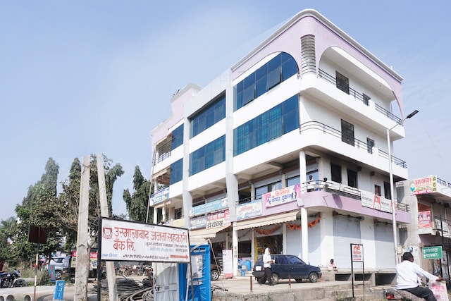 Oyo Vishwatej Lodge