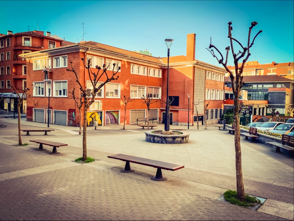 San Jose. Colegio de Basauri. Basauriko Ikastetxea.